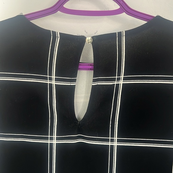 Top - Picture 4 of 4